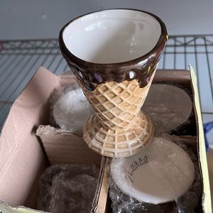 Taste of home Ice cream cone holders